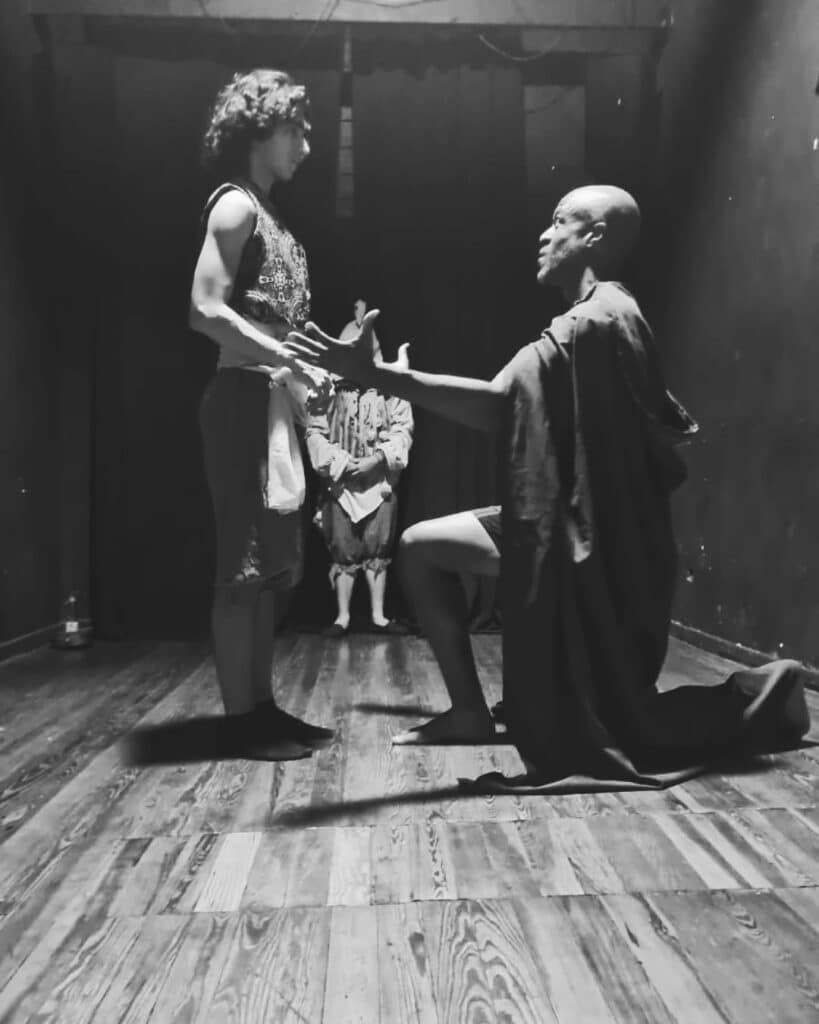 Representación de El gitano de París junto a Lautaro Astegiano